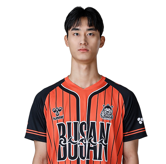 박인우